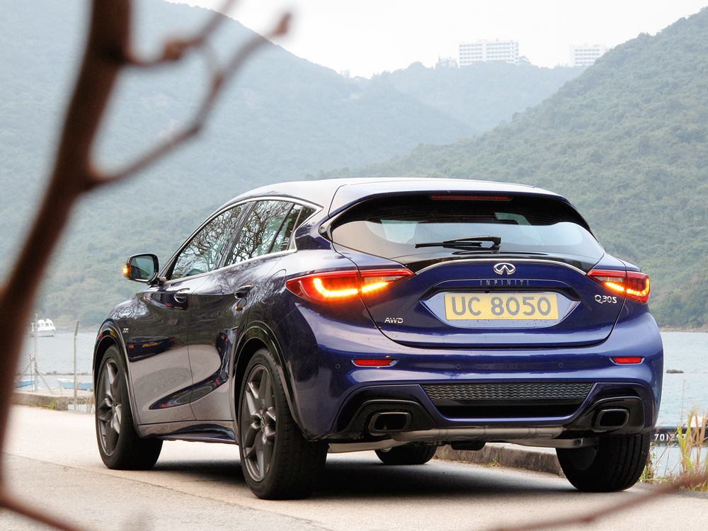 不一樣的演繹 Infiniti Q30 2.0t Sport AWD