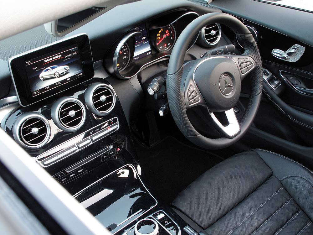 不温不火 Mercedes-Benz C 250 Coupé