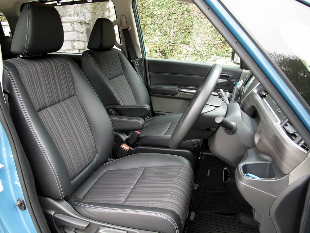 中庸多一啲 Honda Freed