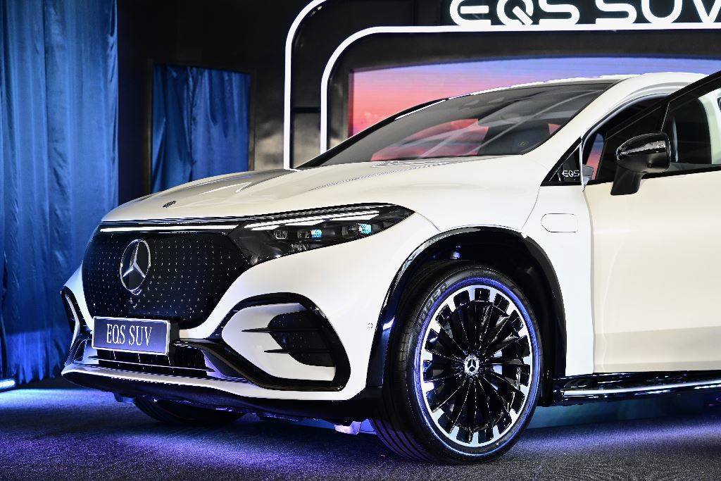 全新平治 EQS SUV 正式在香港推出