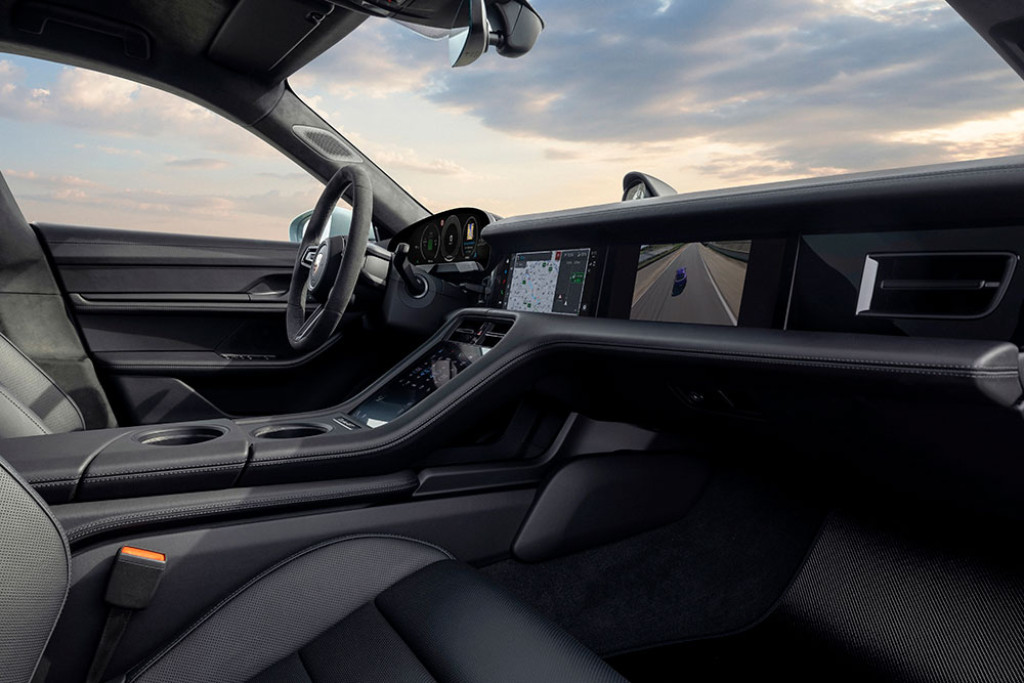 全新 Taycan Turbo GT：0～100km/h只需2.2秒