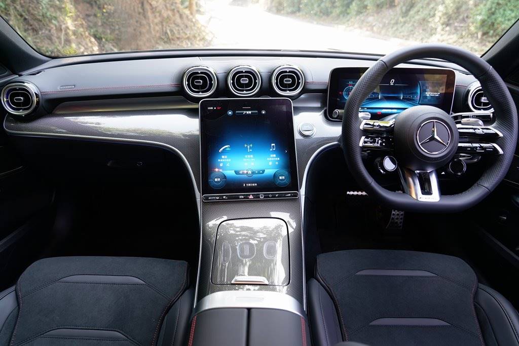 全新Mercedes-AMG C 43