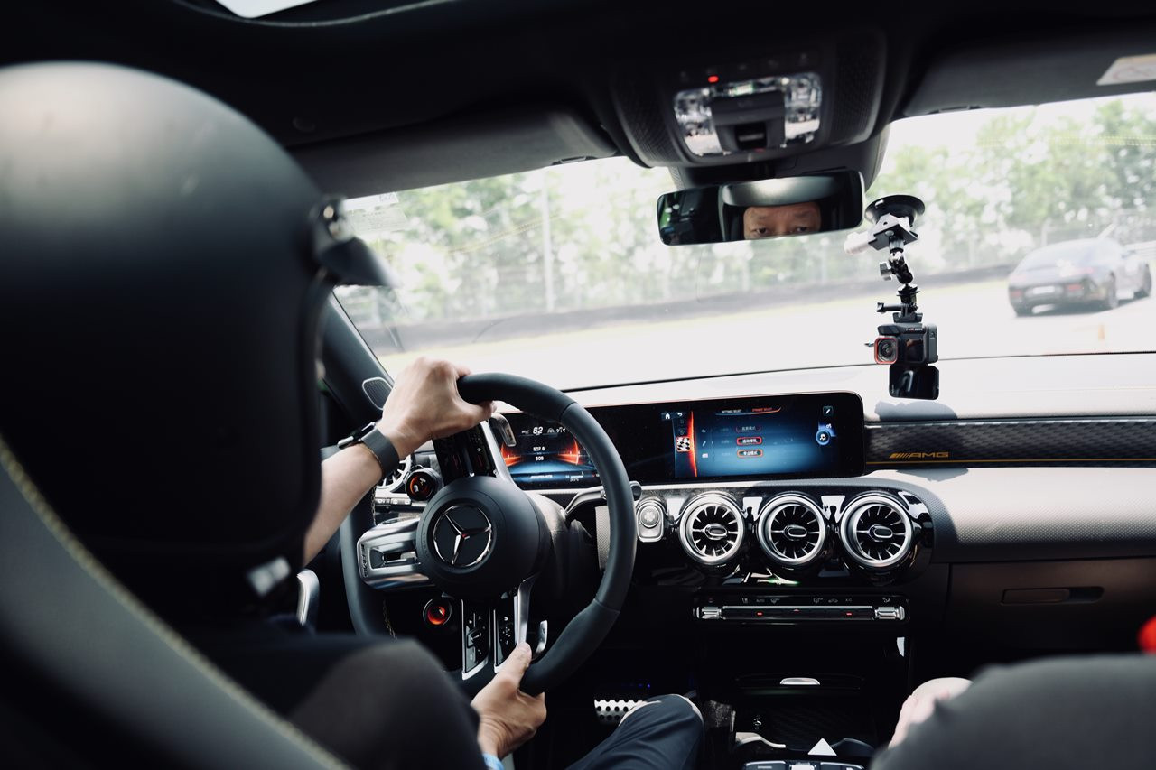 全球首個AMG體驗中心