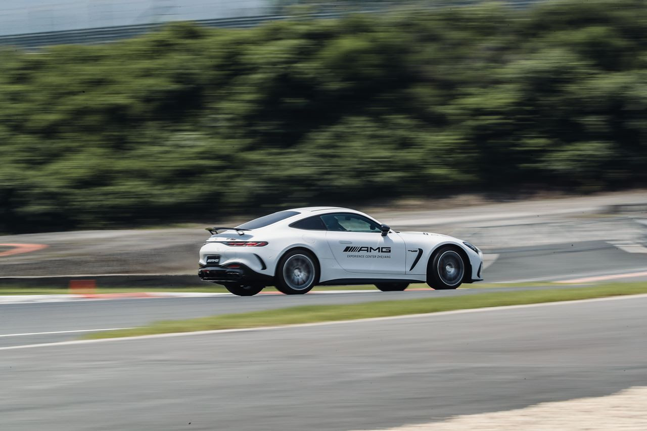 全球首個AMG體驗中心