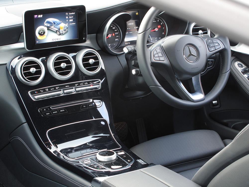 八面玲瓏 Mercedes-Benz GLC 250 4MATIC