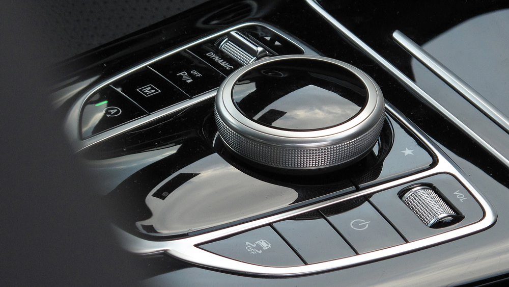 八面玲瓏 Mercedes-Benz GLC 250 4MATIC