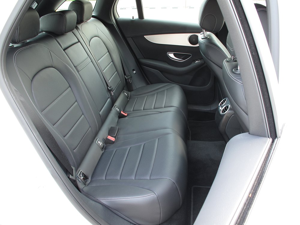 八面玲瓏 Mercedes-Benz GLC 250 4MATIC