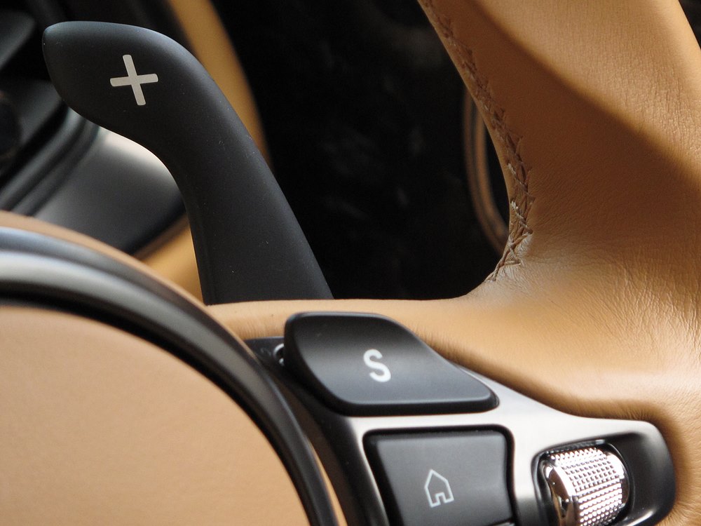 冰點冷酷 Aston Martin DB11