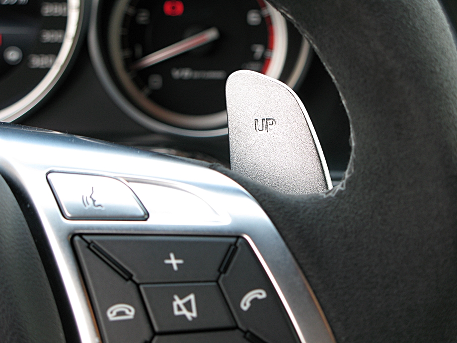 力神 - Mercedes E63 AMG