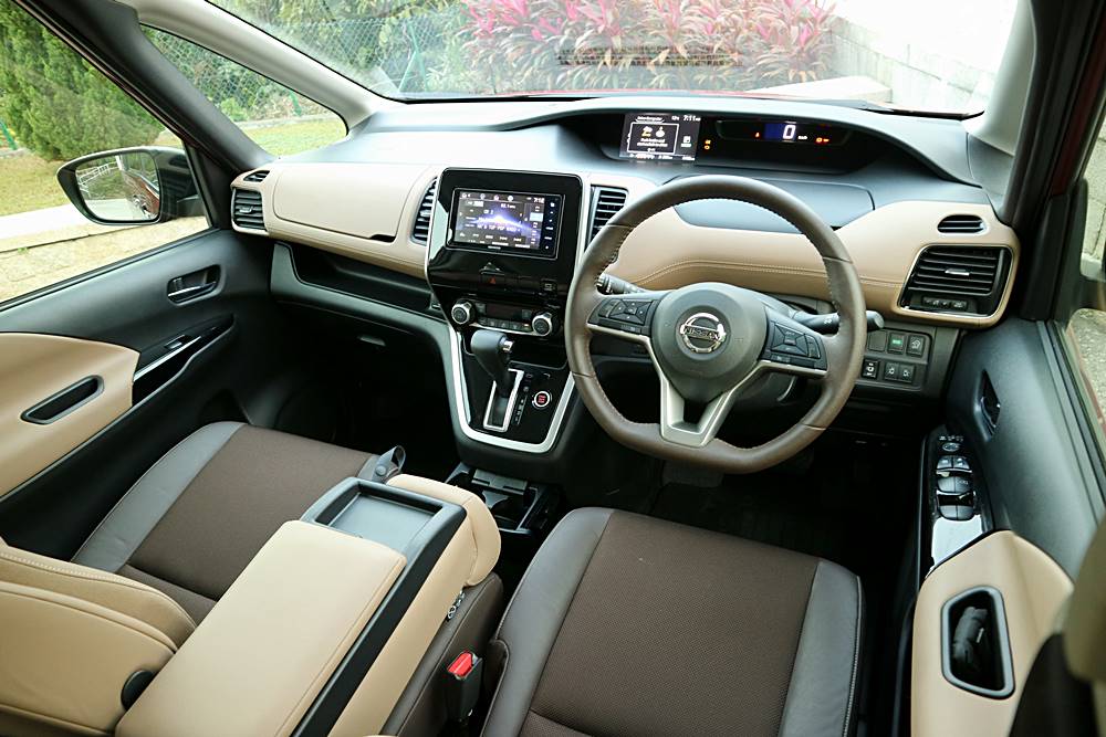 加櫈唔該 Nissan Serena Highway Star VIP