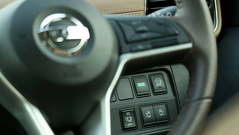 加櫈唔該 Nissan Serena Highway Star VIP