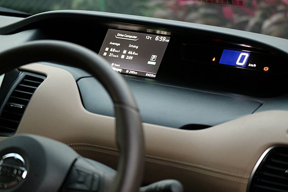 加櫈唔該 Nissan Serena Highway Star VIP