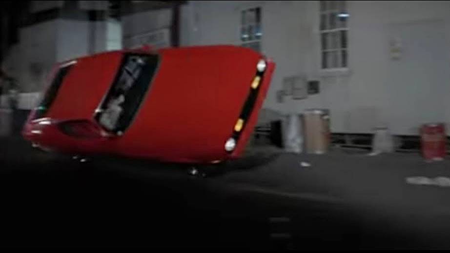 占士邦與肌肉文化 - 鐵金剛系列 05