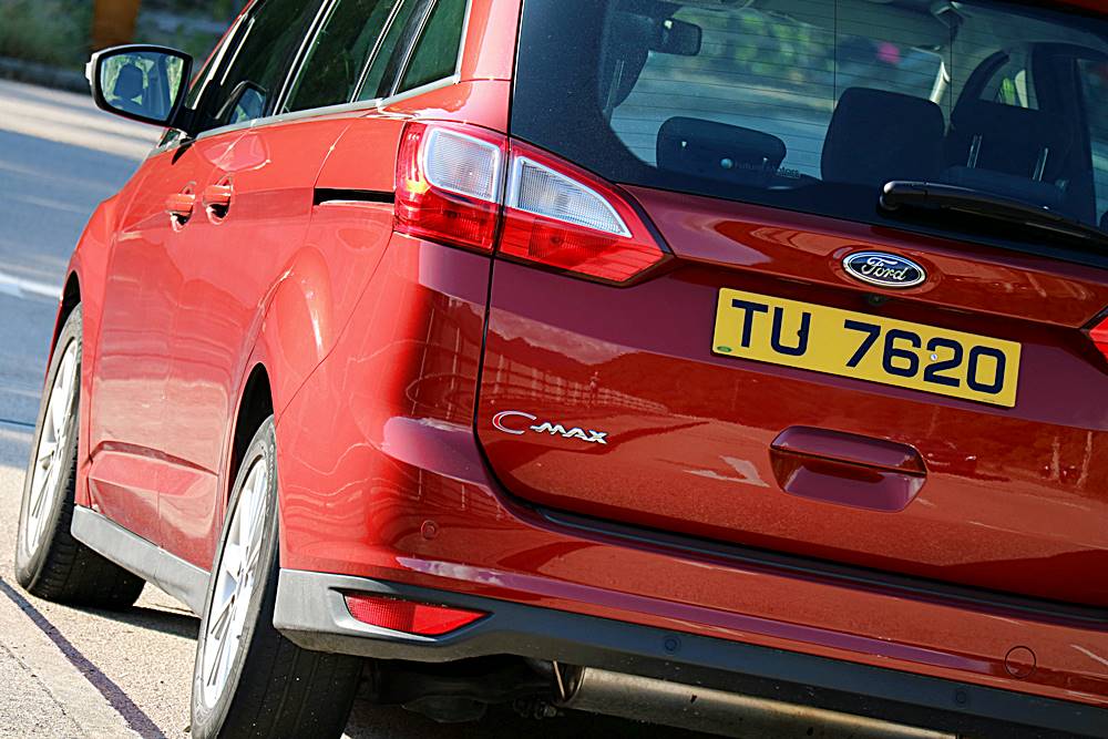 又平又劈得 Ford Grand C-Max