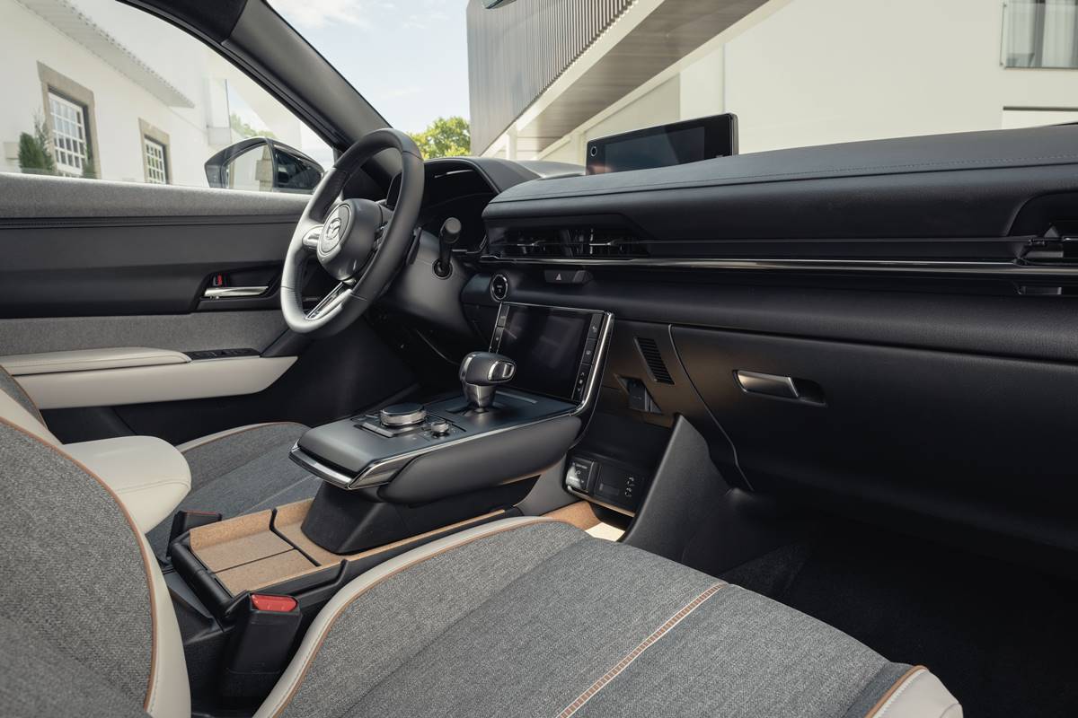 又要等多一年 Mazda MX-30 PHEV