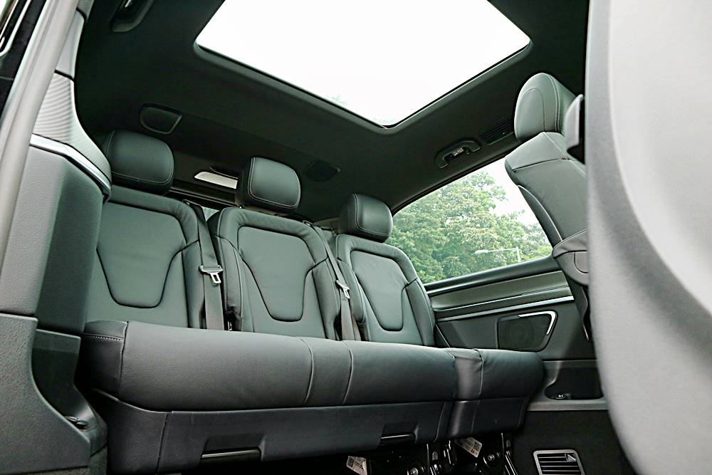 可能係操控感最好的 MPV Mercedes-Benz V 250 d Avantgarde Long