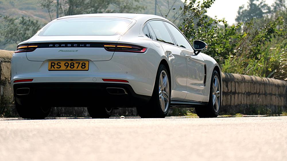 唔想落車 Porsche Panamera 4 e-hybrid Executive
