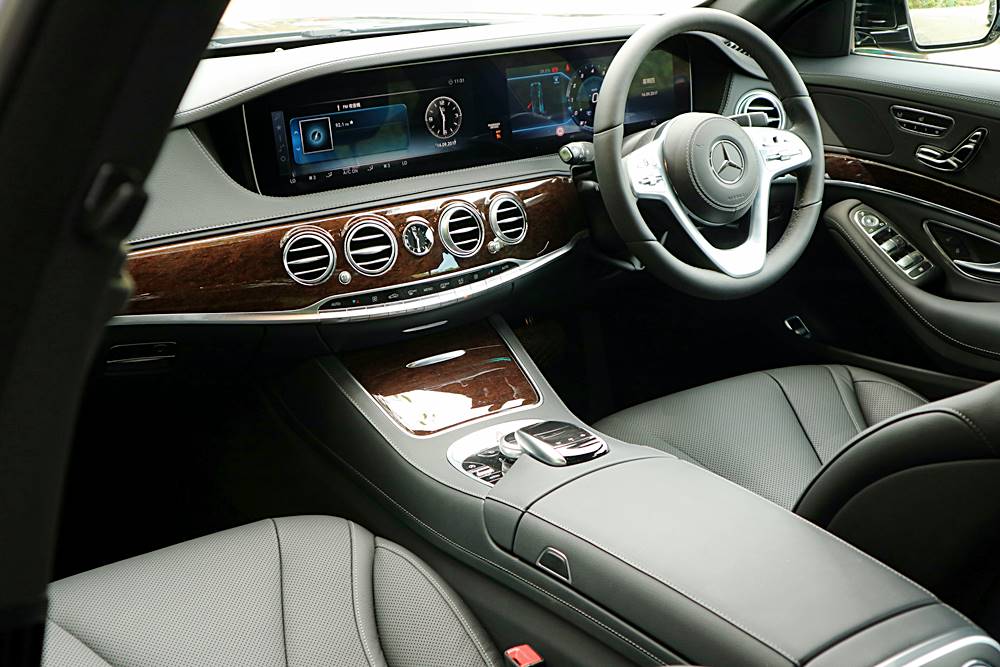 唔捨得落車 Mercedes-Benz S 320