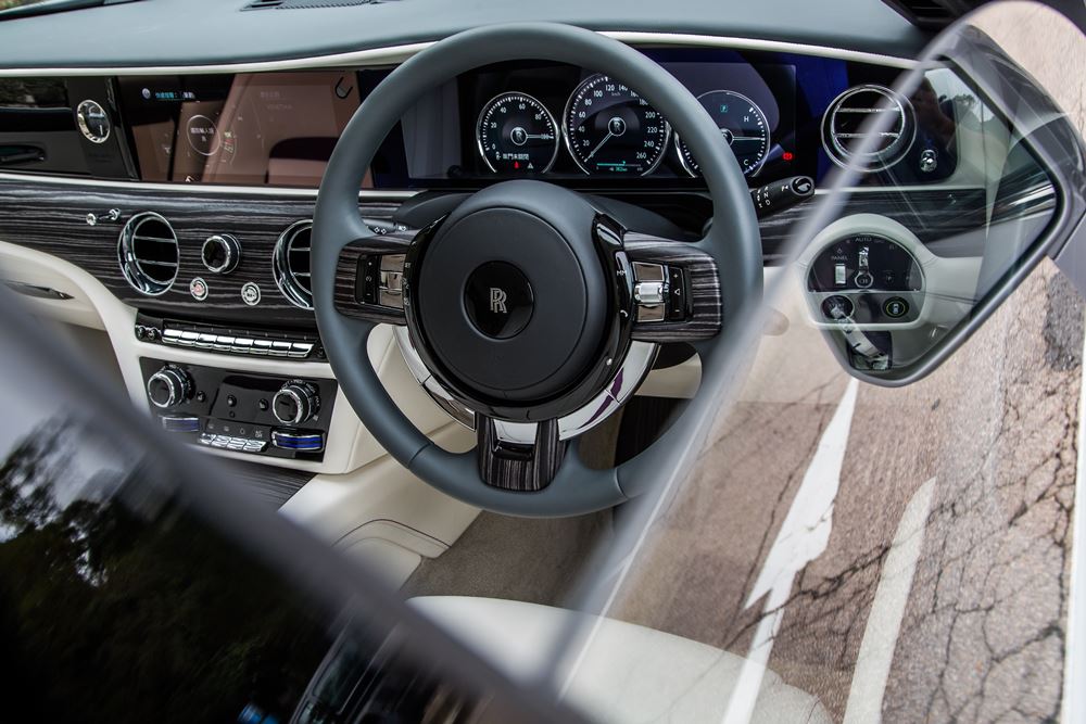 嘆英式下午茶的紳士 Rolls-Royce Ghost