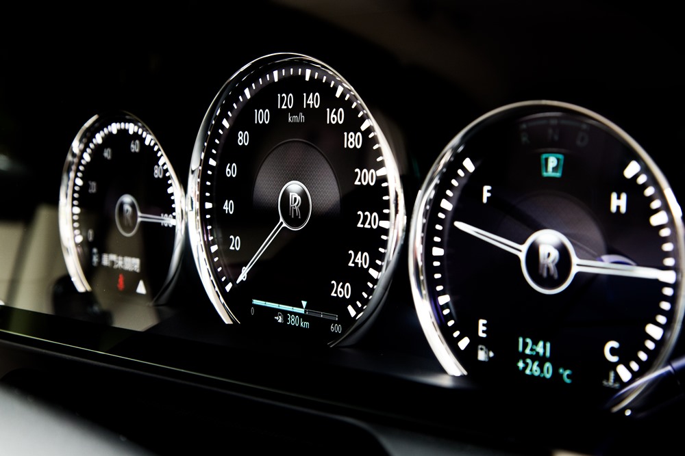 嘆英式下午茶的紳士 Rolls-Royce Ghost