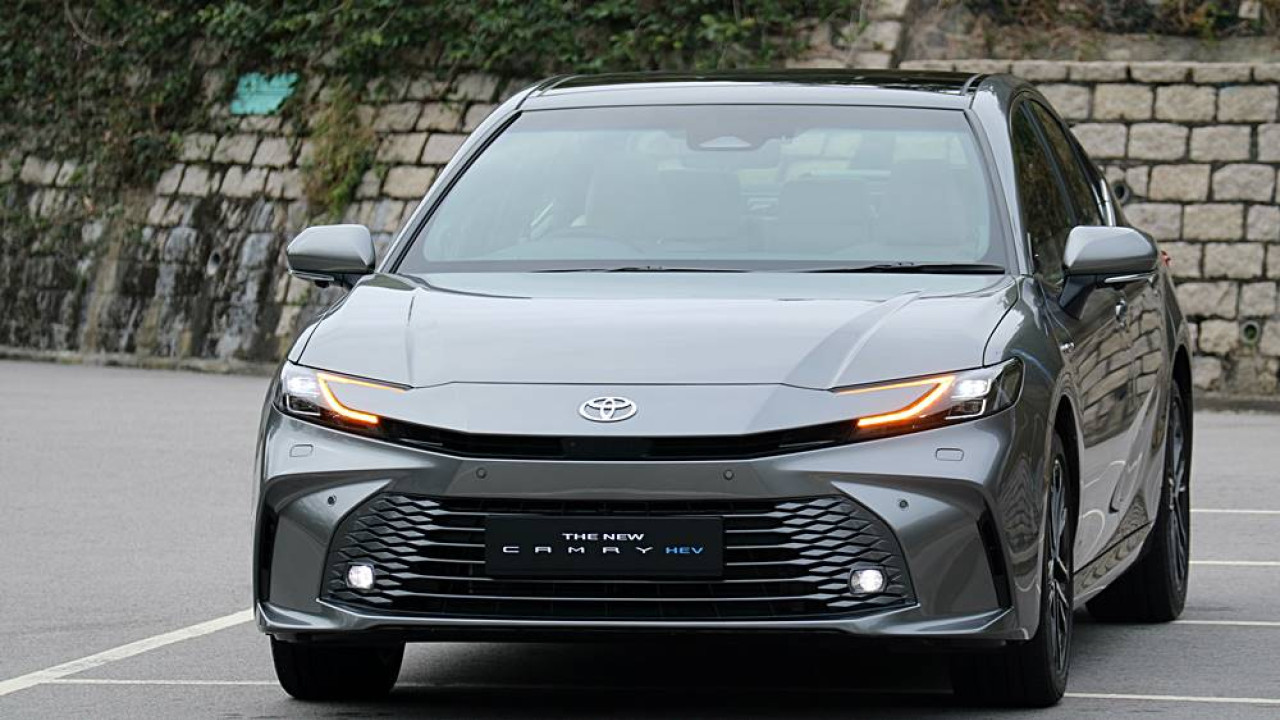 型格混房 Toyota Camry HEV