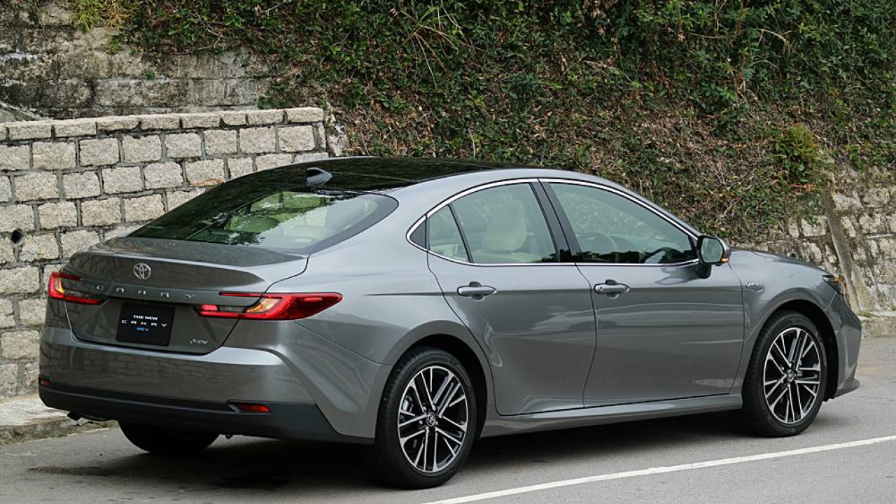 型格混房 Toyota Camry HEV