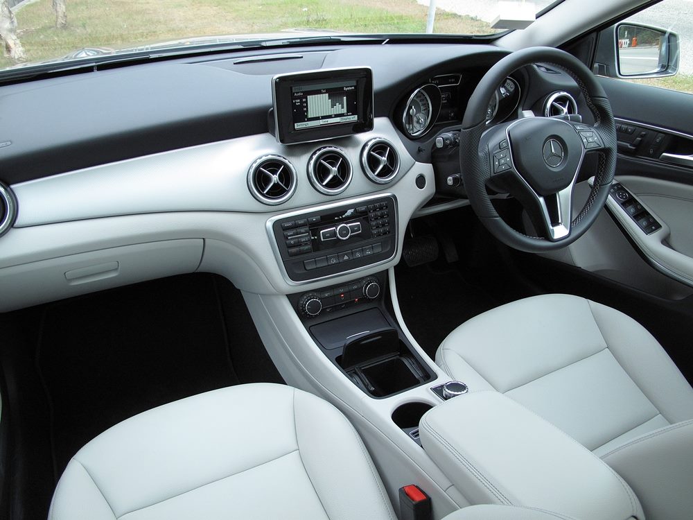 城巿SUV - Mercedes-Benz GLA 200