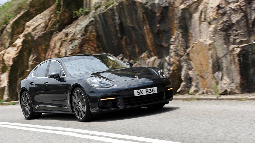 堅跑得 Porsche Panamera 4S