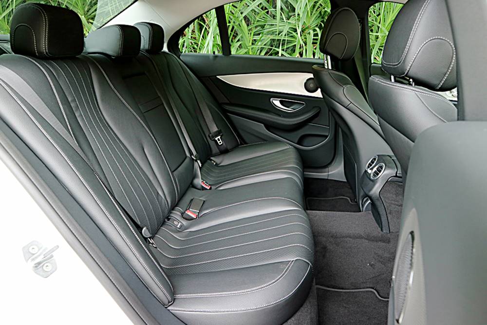 多出一分力 Mercedes-Benz E 250 Sedan