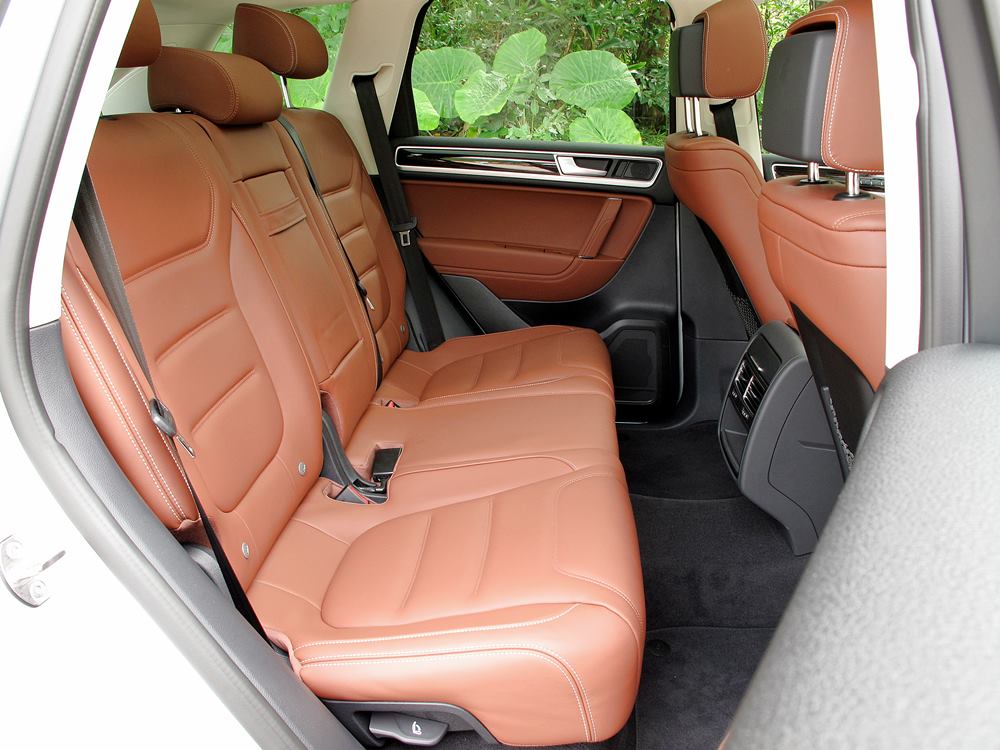 大力細食 Volkswagen Touareg Hybrid