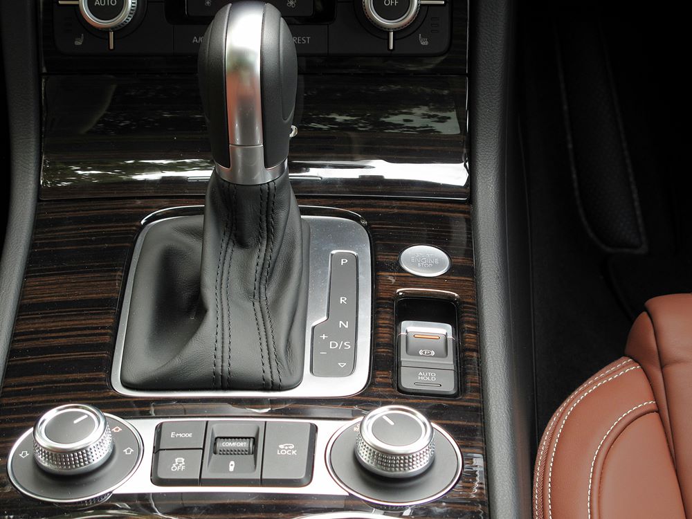 大力細食 Volkswagen Touareg Hybrid