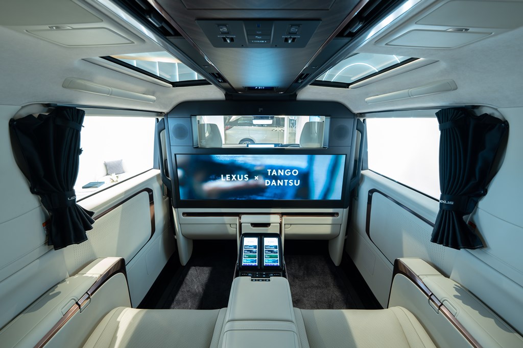 大師級工匠製作 Lexus LM