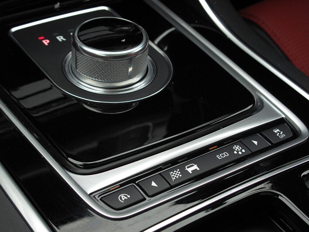 大貓有火 Jaguar XF 25T R-Sport