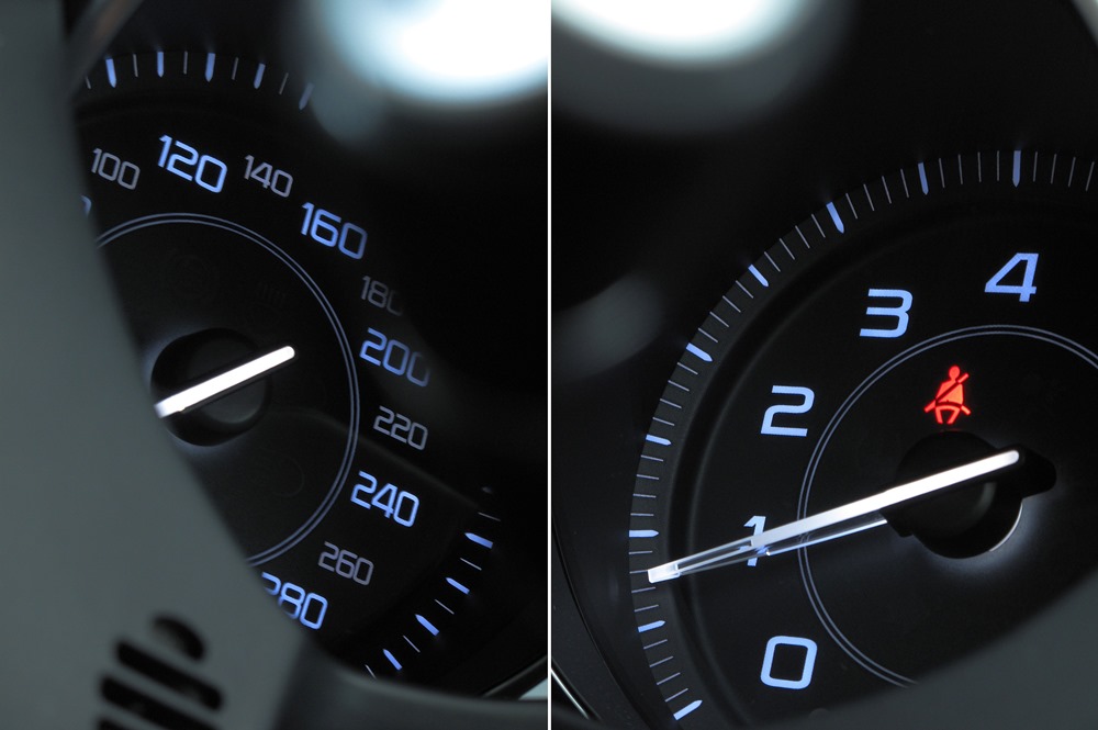 大貓騎乘記 Jaguar XE Prestige