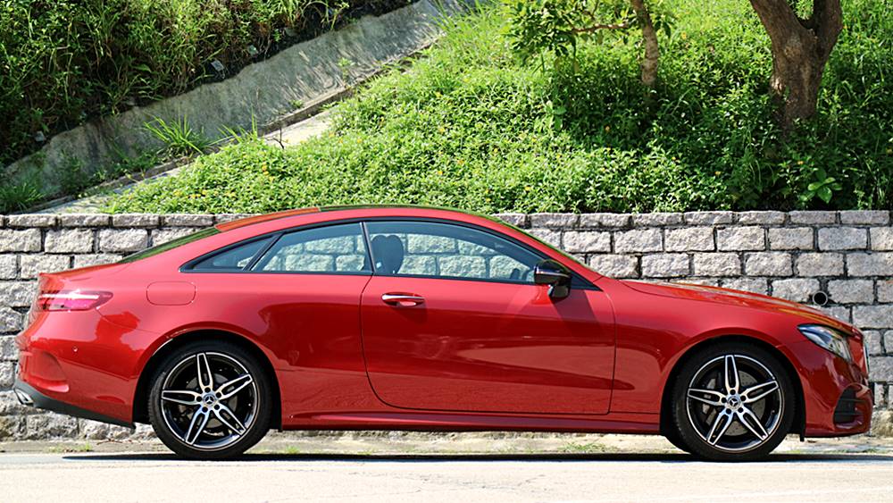 好玩啲 Mercedes-Benz E 300 Coupé