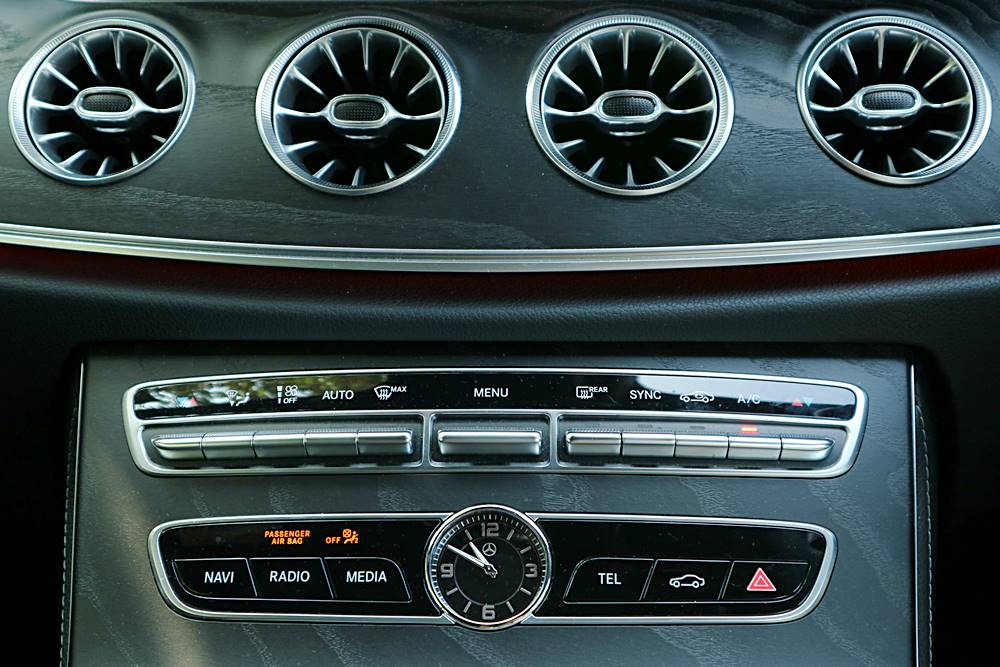 好玩啲 Mercedes-Benz E 300 Coupé