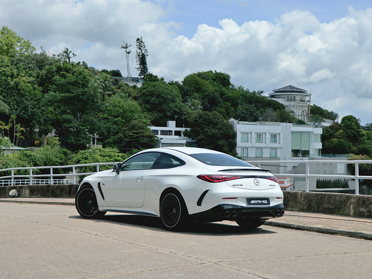 好玩至上  平治AMG CLE 53 4MATIC+ Coupe