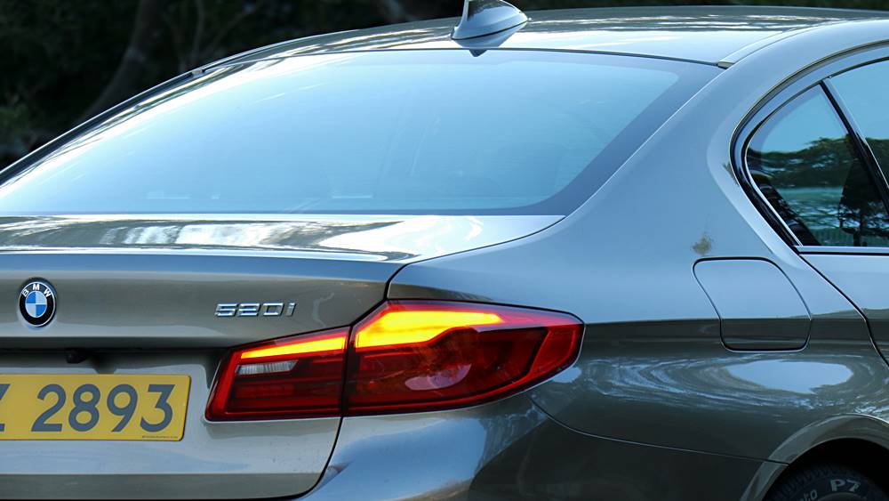 好駛好用 BMW 520iA Saloon Sport