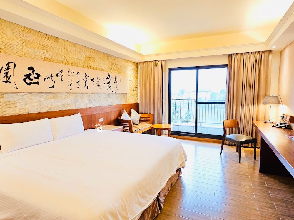 如果係一個人出行，呢間房的六呎大床夠晒爽