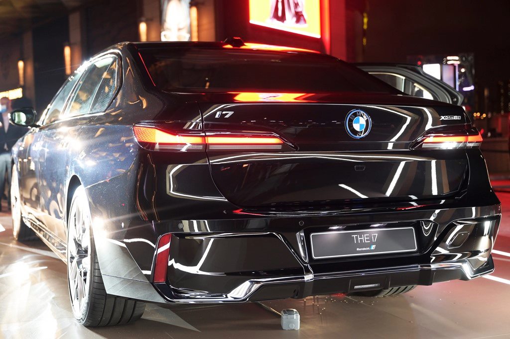 寶馬 i7純電旗艦房車正式在香港推出