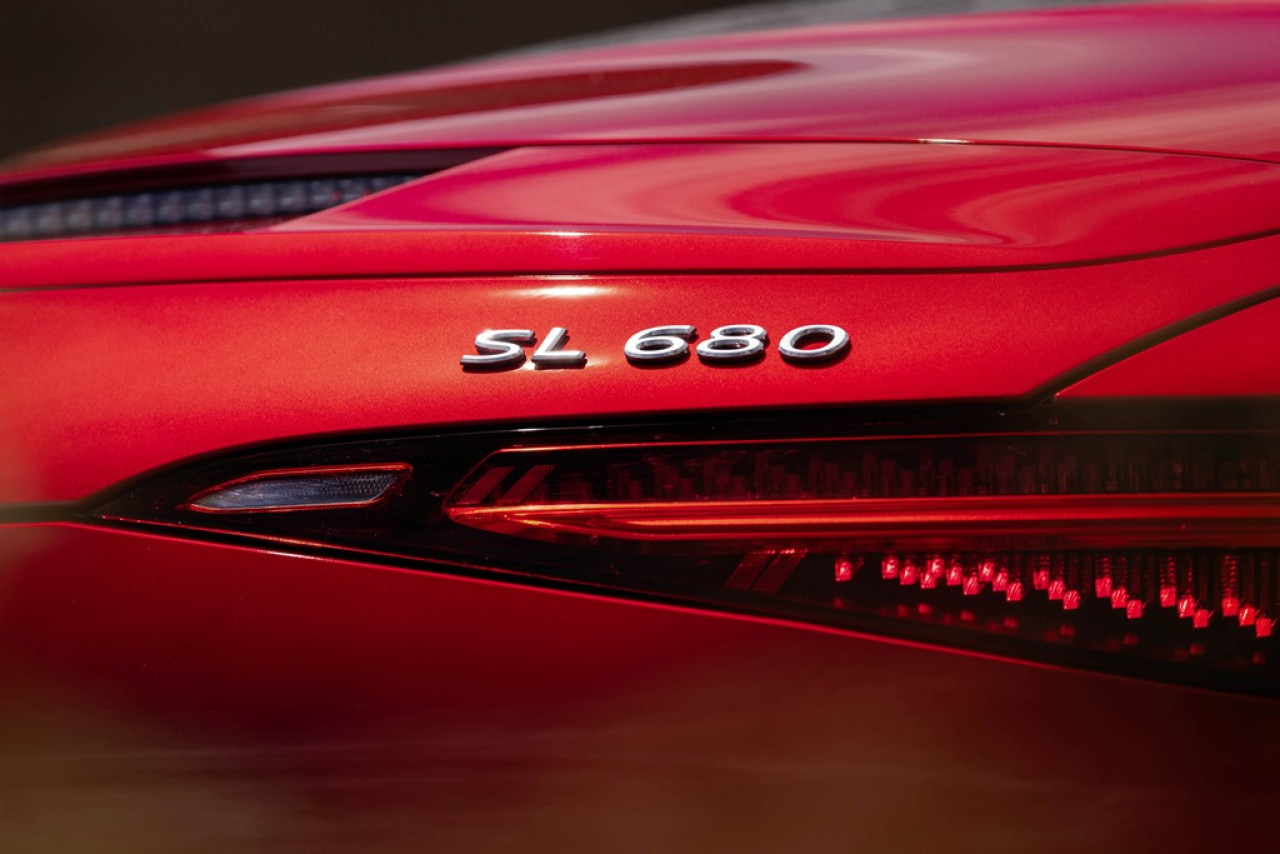 展示開篷魅力 Mercedes-Maybach SL 680 Monogram Series