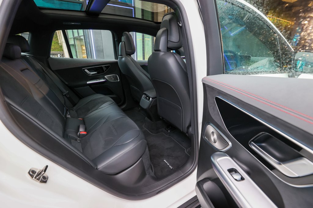 平治EQE SUV 350 4MATIC正式在香港推出