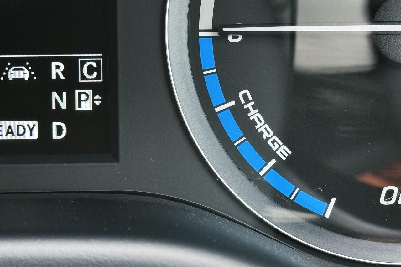 平治eVito Taxi - 香港首款電動輪椅的士