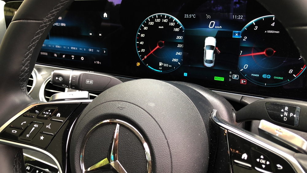 年輕中產口味 Mercedes-Benz E 200 AMG Line