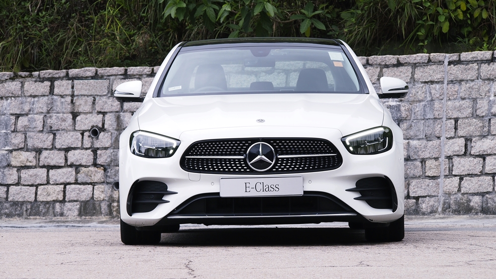年輕中產口味 Mercedes-Benz E 200 AMG Line