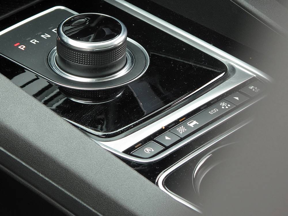 強襲 Jaguar F-PACE 35t Prestige