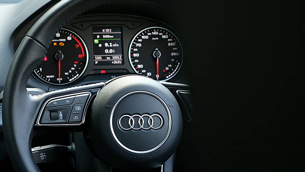 後現代 Audi Q2 35 TFSI