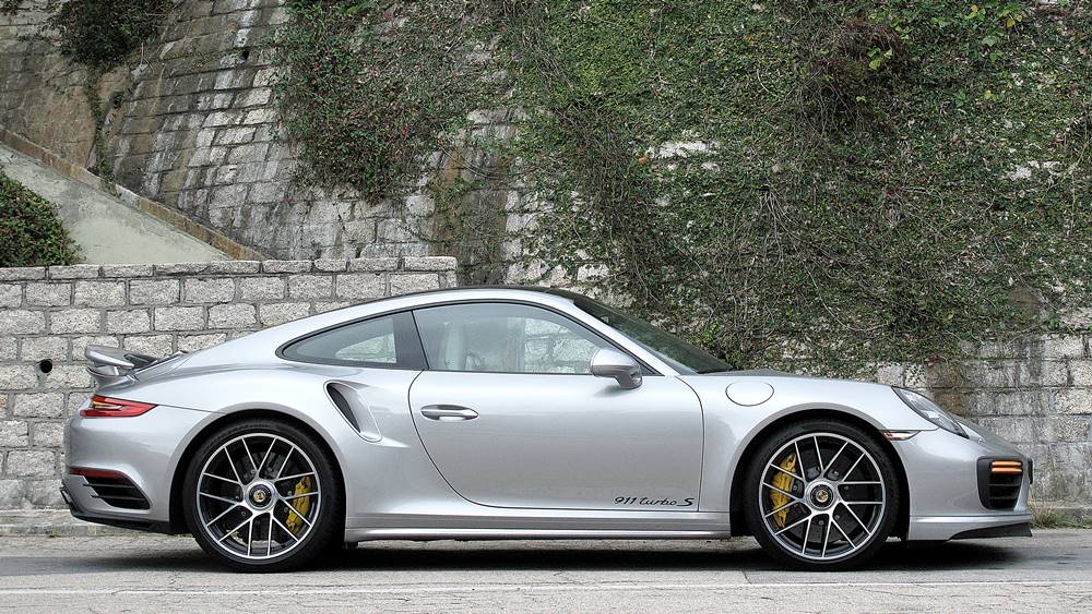 心跳回憶 Porsche 911 Turbo S