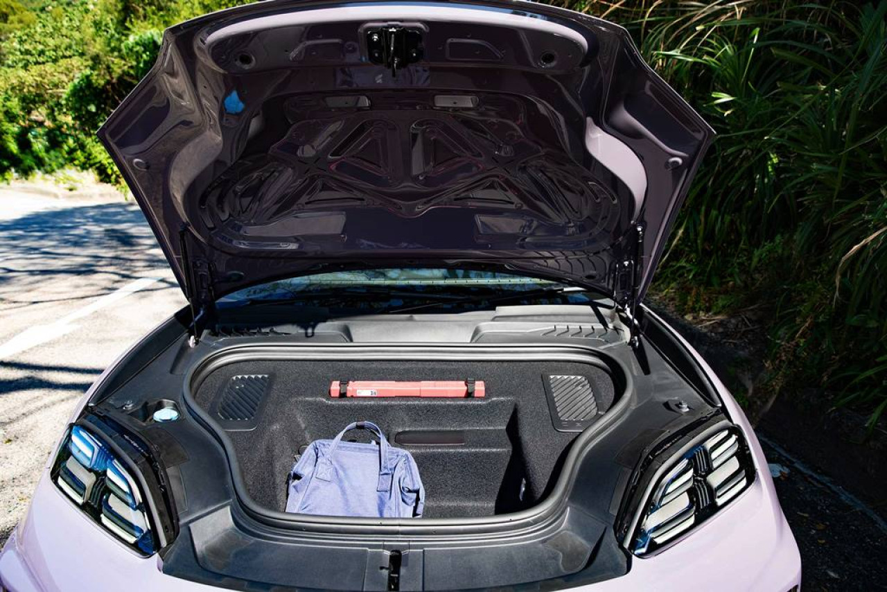 快狠準 Porsche Macan Turbo Electric