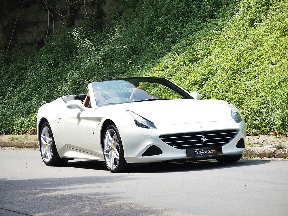 打開天空 - 2015 Ferrari California T